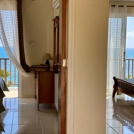 Amazing Front Line In Coral Bay